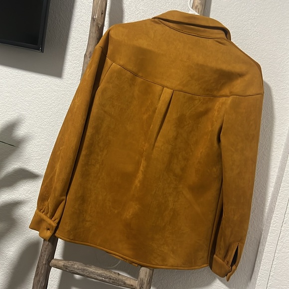 NWT fringe shirt, size M - Picture 3 of 3